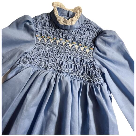 Vintage 80s Baby Blue Dress with Embroidered Front & Lace Detail - Picture 5 of 7